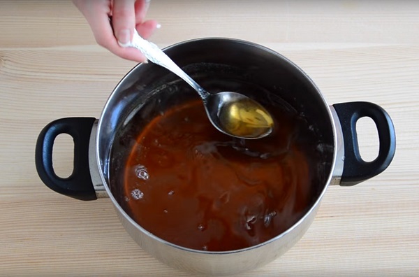Jam i med od maslačaka s limunskom kiselinom i bez kiseline