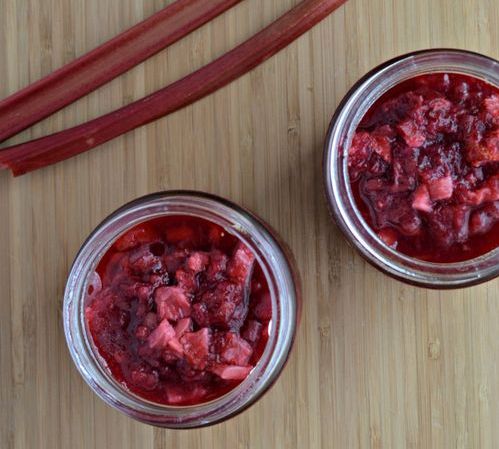 Jam s rabarbara s trešnjama