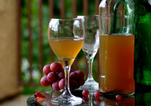 Vino od grožđa kod kuće: recepti, tehnologija. Kako napraviti domaće vino od grožđa